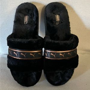 NWT PUMA Black Fluff Remix With Copper Puma Trim Shoes/Slippers in Women's 8